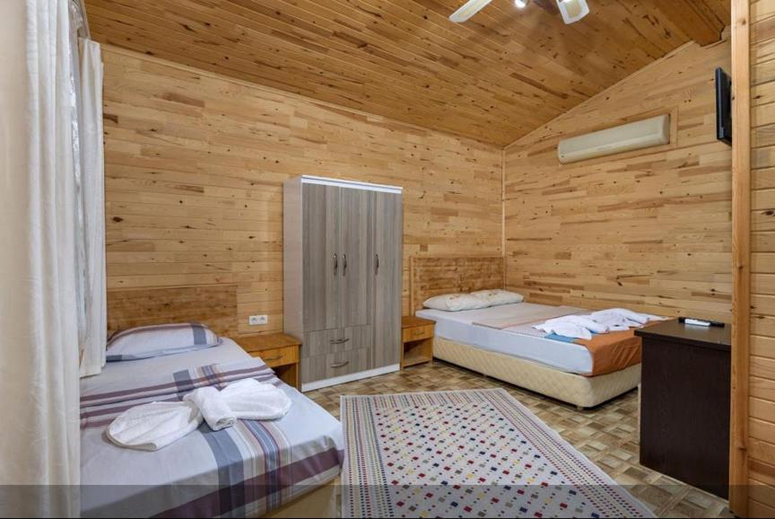 Flora Pansiyon Çıralı Kemer Exterior foto