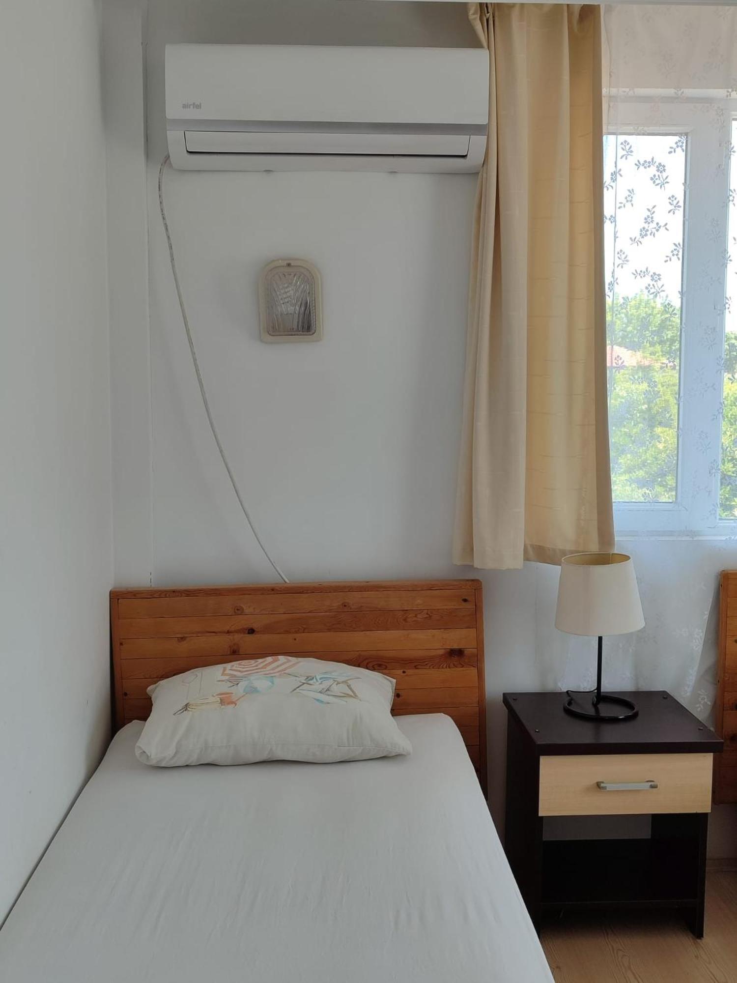 Flora Pansiyon Çıralı Kemer Exterior foto